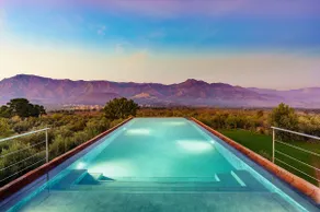 Etna Retreat - Image 2