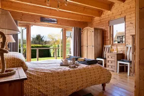 Finest Retreats - Garden Lodge - Image 4