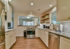 Modern 2 BR Cottage 10 Min from DT, 5 Min from Biltmore - Fresh, Clean & Bright! - Image 5