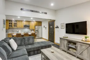 Cozy Avon Condo w/ Grill: Walk to Ski Shuttle - Image 5