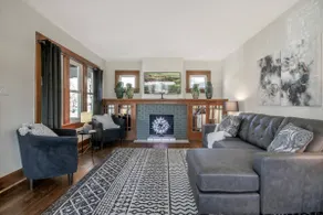 Historic Home- vintage charm & modern comforts - Image 5