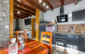 Amazing Home In Perusic With Sauna - Image 5