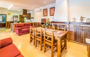 Beautiful Home In Priego De Cordoba - Image 3