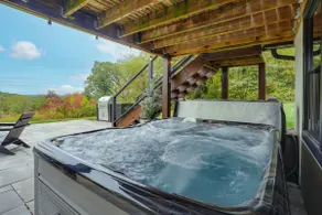 Luxury Mountain Chalet with Fireplace & Hot Tub - Image 4