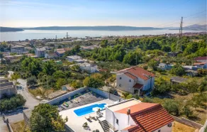Awesome home in Kastel Sucurac - Image 2