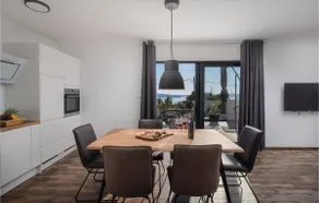 Awesome home in Kastel Sucurac - Image 5