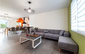 Luxurious Home In Herly - Image 3
