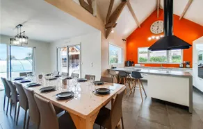 Luxurious Home In Herly - Image 4
