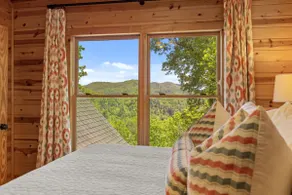 Private Getaway with Views! 8 mins to Lake Burton! - Image 4