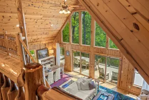 Private Getaway with Views! 8 mins to Lake Burton! - Image 3
