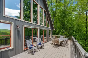 Private Getaway with Views! 8 mins to Lake Burton! - Image 2