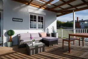 Monte-Vista: Minutes to the City Views & Parking - Image 2