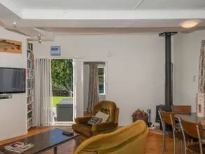 Pipi Palace - Whangamata Bach - Image 4