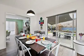 True Blue - Taupo Holiday Home - Image 2