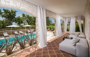 Stunning Home In Cabrunici - Image 2