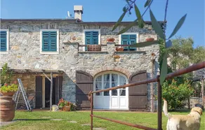 Cozy home in Cogorno - Image 2