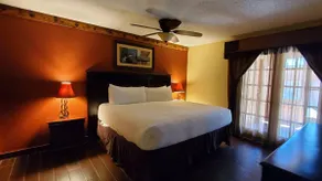 Spacious River Ranch Private COTTAGE with private porch! 401 - Image 4