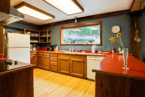 Peaceful Applegate River Valley Sanctuary! - Image 2