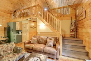 Fire Pit & Porch: Warm & Woodsy Rothbury Escape! - Image 4