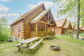 Fire Pit & Porch: Warm & Woodsy Rothbury Escape! - Image 3