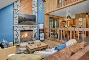 Riverfront * Hot Tub*Fireplace*Firepit*Secluded - Image 3