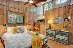 Riverfront * Hot Tub*Fireplace*Firepit*Secluded - Image 2