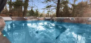 Riverfront * Hot Tub*Fireplace*Firepit*Secluded - Image 5