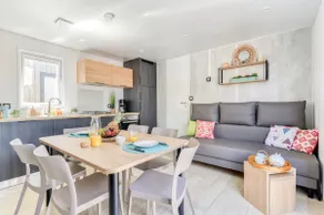 3-Room Cottage, 4/6 People, Air-Conditioned + TV - Image 2