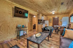 Cozy Creekside Cabin ~ 24 Mi to Red River! - Image 5