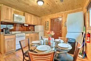 Cozy Creekside Cabin ~ 24 Mi to Red River! - Image 2