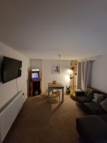 North Cottage, Merthyr with wood fired hot tub - Image 3