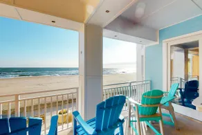 Beachfront Oasis with 2 Balconies & Resort Pools - Image 3