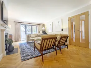 Steddles - Chichester  -  a town house that sleeps 8 guests  in 4 bedrooms - Image 5