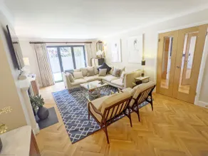 Steddles - Chichester  -  a town house that sleeps 8 guests  in 4 bedrooms - Image 2