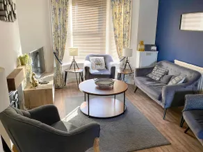Tudor Delightful House Central Gloucester By STAE-Homes - Image 3