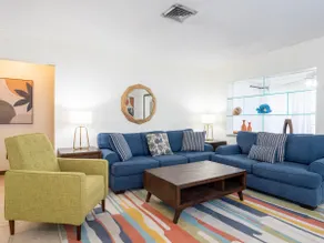 Bollinger A · Pet-Friendly · Half Block to Gulf - Image 3