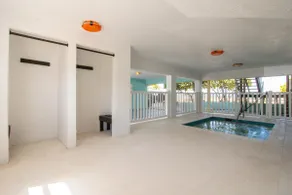 Beach House 10 · Shared Spa · Gulf Front - Image 3