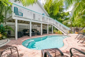 Sail Away Cottage · 170 Steps · Pool · 1920's Cottage - Image 3
