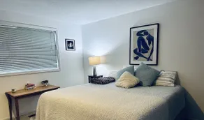 Hathaway- single level - KING BED - Image 3