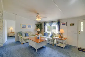 Serene Home: 2 Decks, 3 Mi to Blue Ridge Pkwy - Image 4