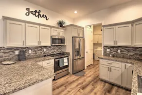 Bright Home w/ Yard, 4 Mi to Colorado River! - Image 3