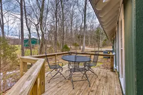 Bright ‘Green Gables’ Cabin: Hike, Swim & BBQ - Image 2