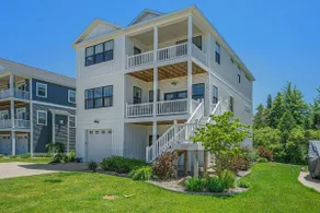 Beachside Bliss: Firepit, Deck & Fireplace - Image 2