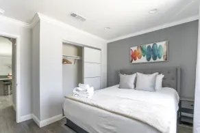 Modern Cozy Getaway - Image 4