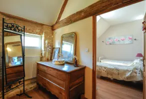 The Den - Image 5