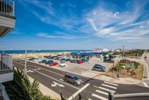Ocean view condo with balcony, WiFi, on-site pool - Image 2
