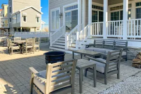 Fenwick Waterfront: Rooftop Views & Private Dock - Image 3