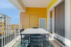 Cozy Back Bay Condo with Pool & Gym access! - Image 5