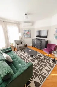 Amazing Victorian 4BR w/Hot Tub 5 Min to Downtown - Image 5