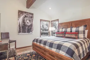 Skiway Chalet - Next to Warm Springs Lifts - Close to Natural Hot Springs - Image 3